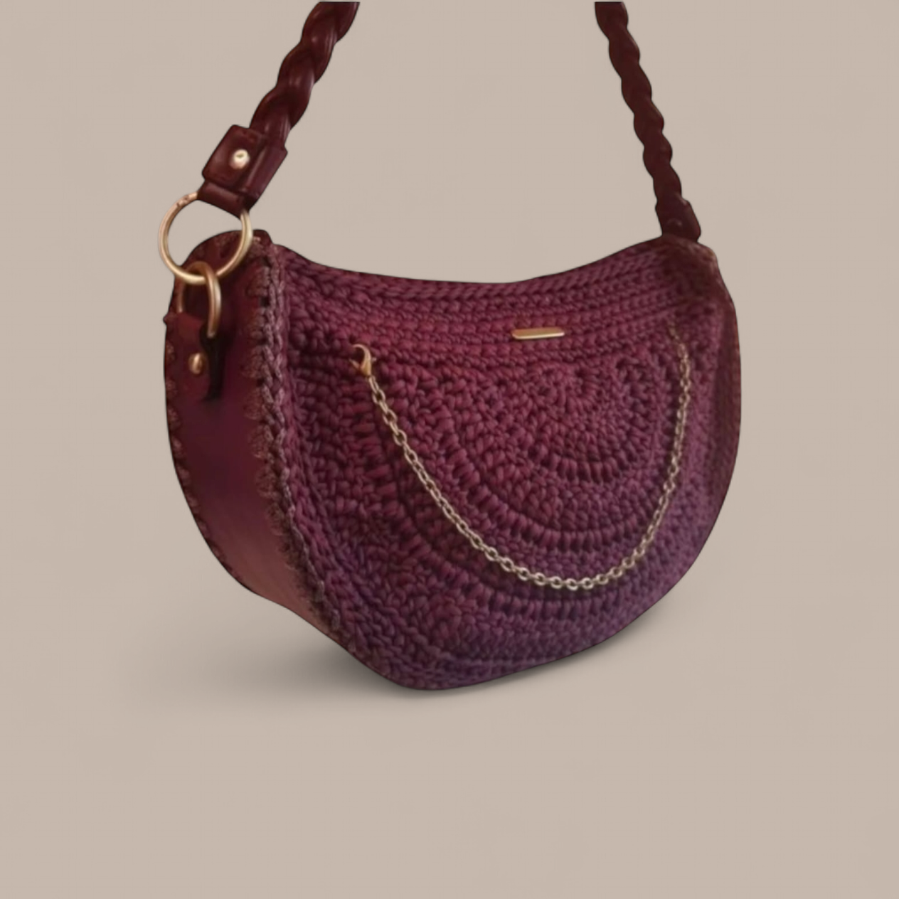 Μπορντώ τσάντα "halfmoon" με περιμετρικό πάτο