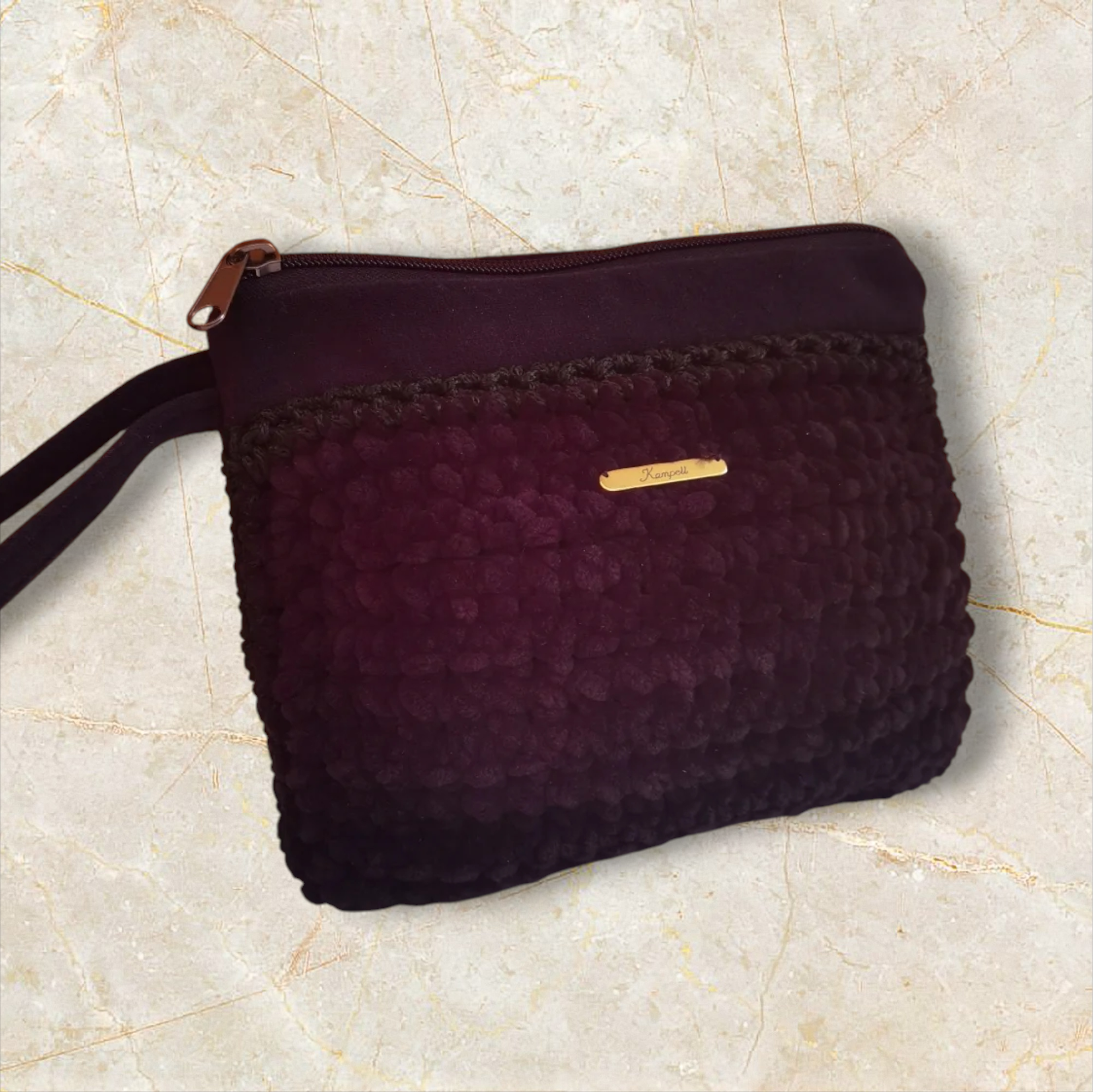 Τσαντάκι καρπού βελουτέ μαύρο