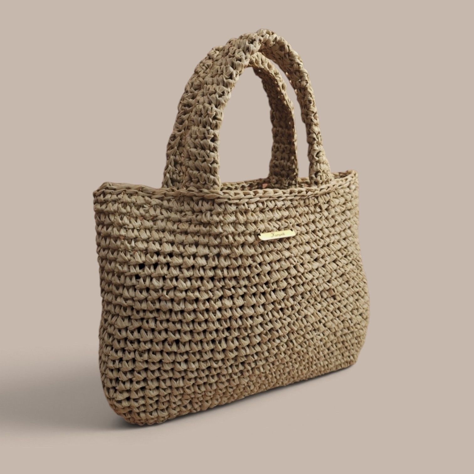 Ολόπλεκτο τσαντάκι χειρός με νήμα raffia