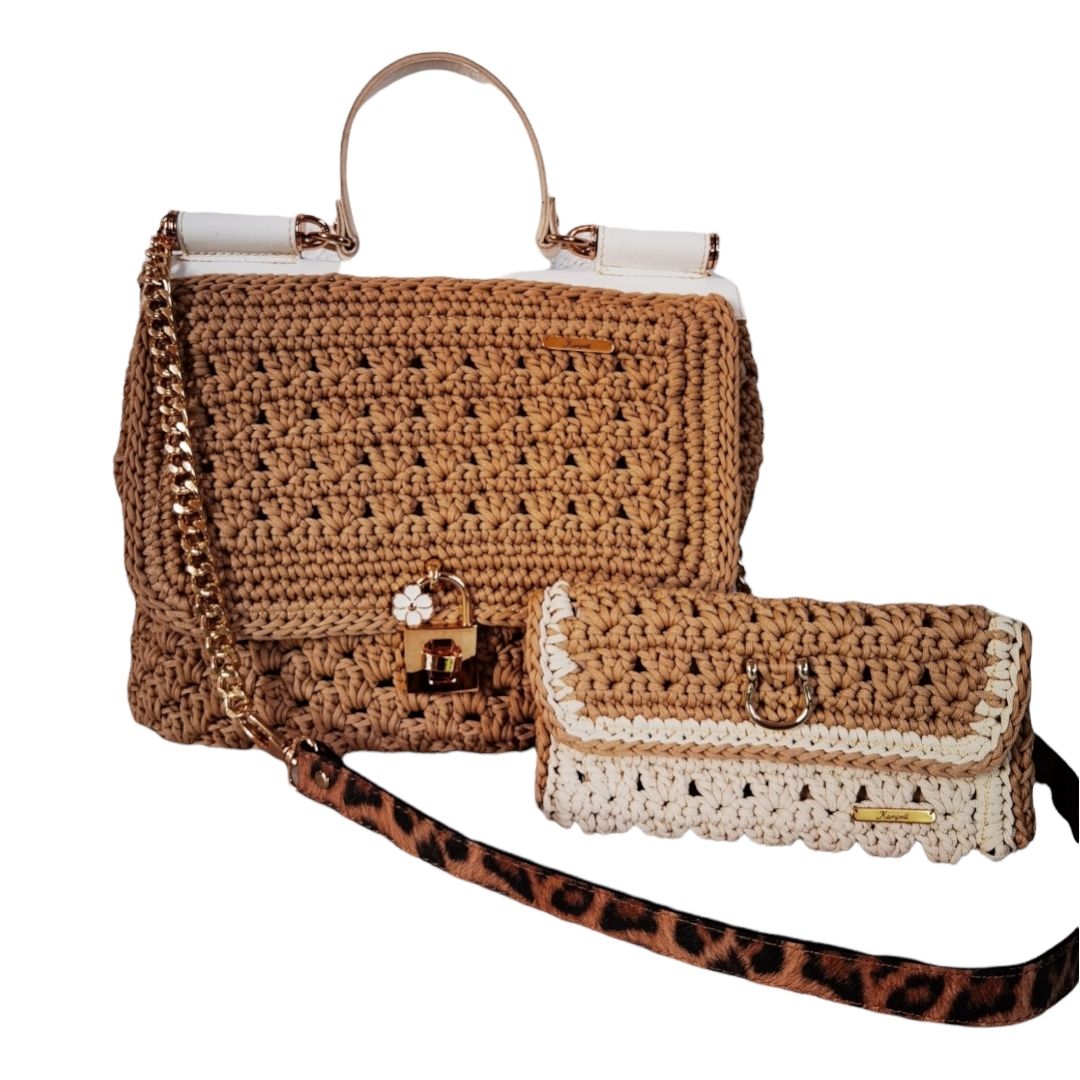 Custommade: "Ραφαέλα" κάμελ τσάντα με δερμάτινο χεράκι λευκό & λουρί leopard