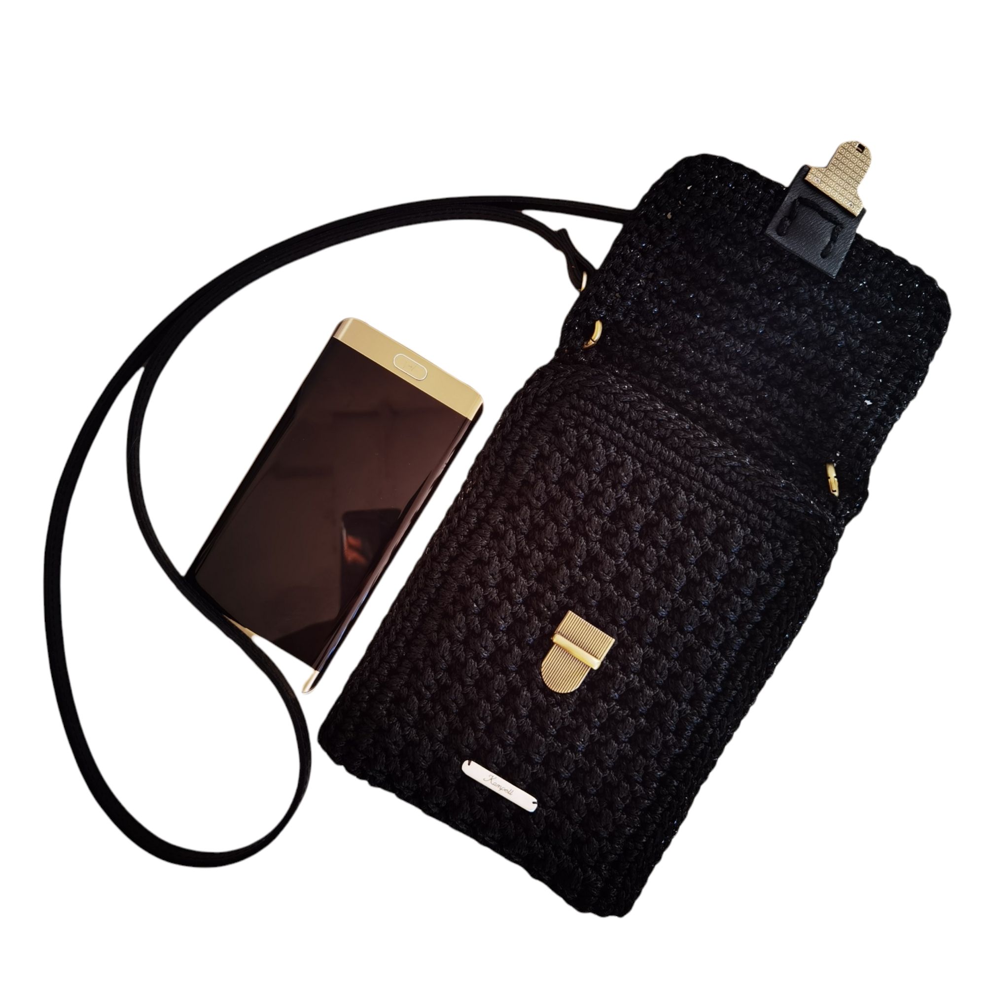 Custommade: "Μάρω" Μαύρο τσαντάκι κινητού με μεταλλικό κούμπωμα