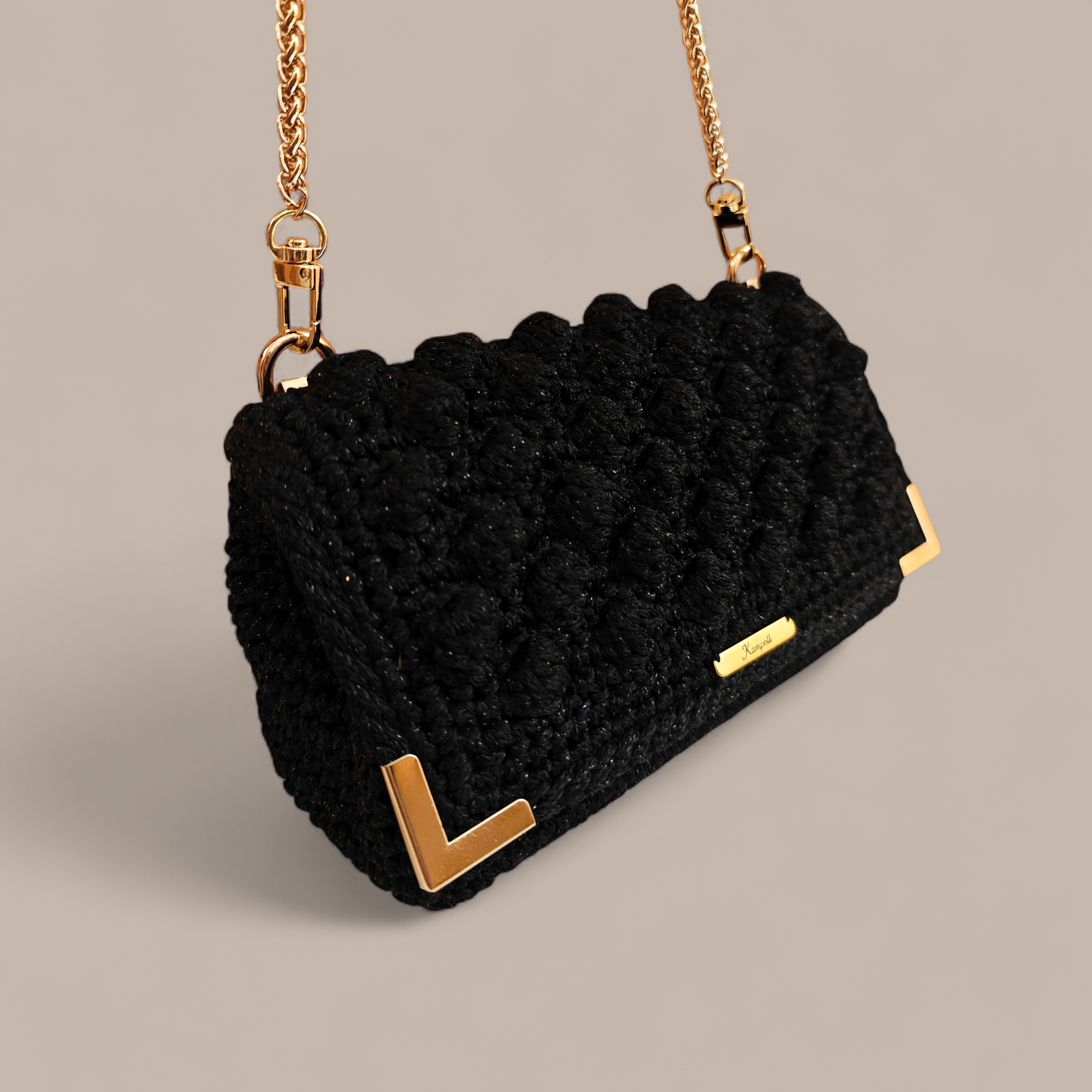 Αμπιγιέ τσαντάκι μαύρο ολόπλεκτο με μεταλλόνημα